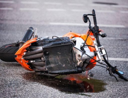 ¿Qué es un accidente de moto sin contacto?