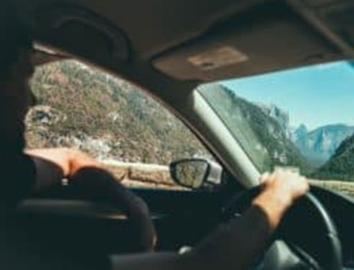Consejos de un abogado para circular con seguridad por las carreteras de California